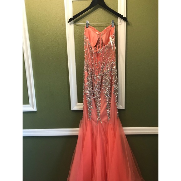 JOVONI prom dress - Picture 2 of 2